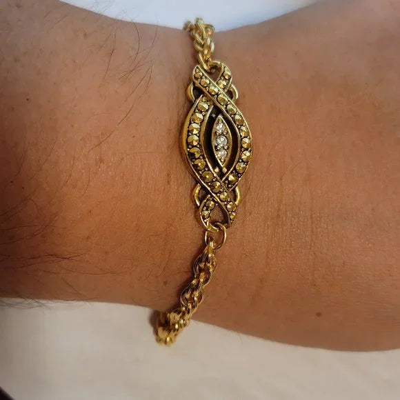 Avon - Gold Tone Bracelet