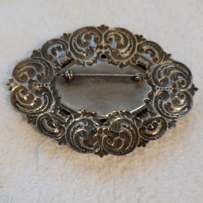 Gold Tone Gasper Cabochon Brooch