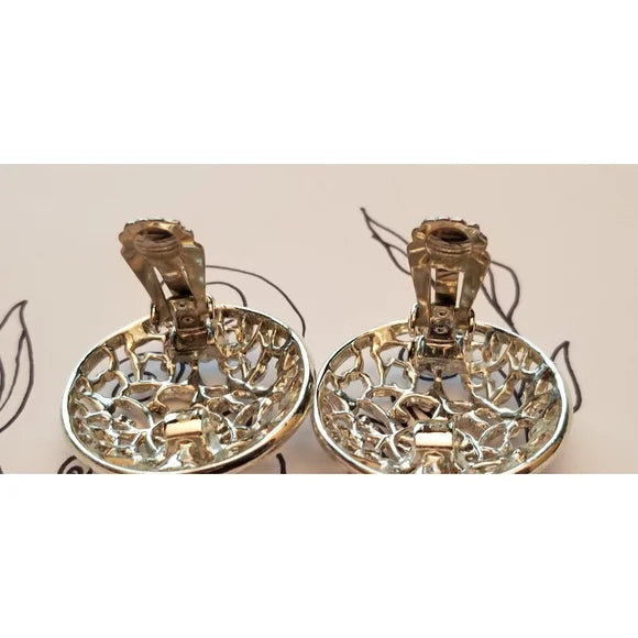 Vintage Sarah Coventry Frozen Lace Clip On Earrings