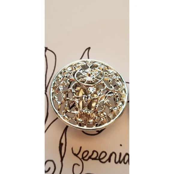 Vintage Sarah Coventry Frozen Lace Clip On Earrings