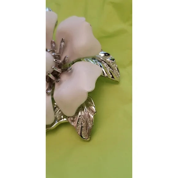 Vintage Sarah Coventry Summer Magic Brooch
