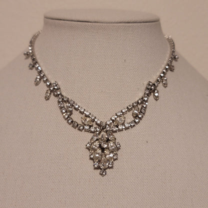 Vintage Weiss Rhinestone Necklaces