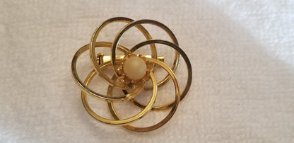 Vintage Gold Tone Interlocking Brooch