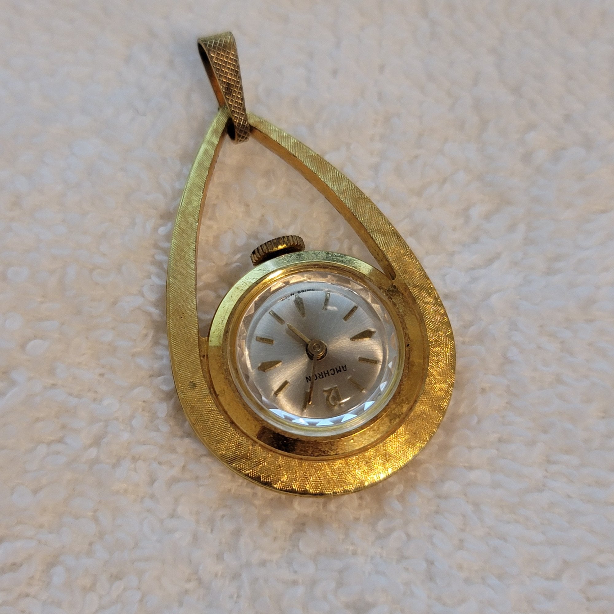 AMCHRON Gold Tone Pendant Watch