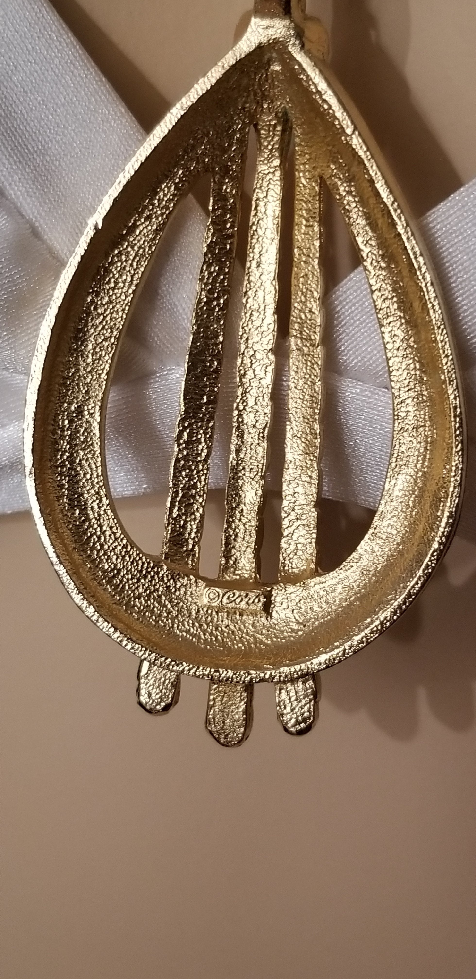 Vintage Coro Gold Tone Pendant Necklace