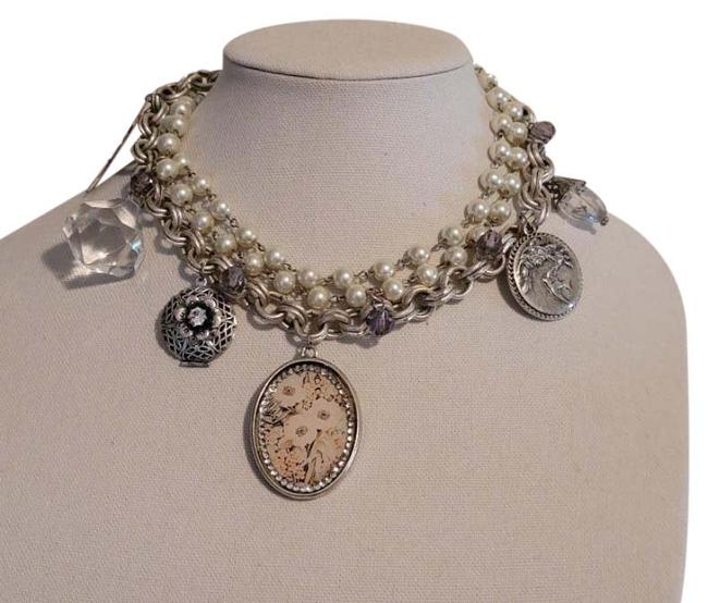 Chunk Tone Charm Necklace